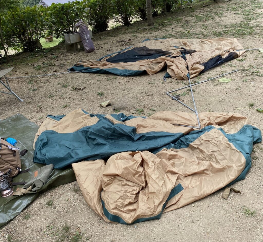 初ソロキャンプでレンタルテントを設営