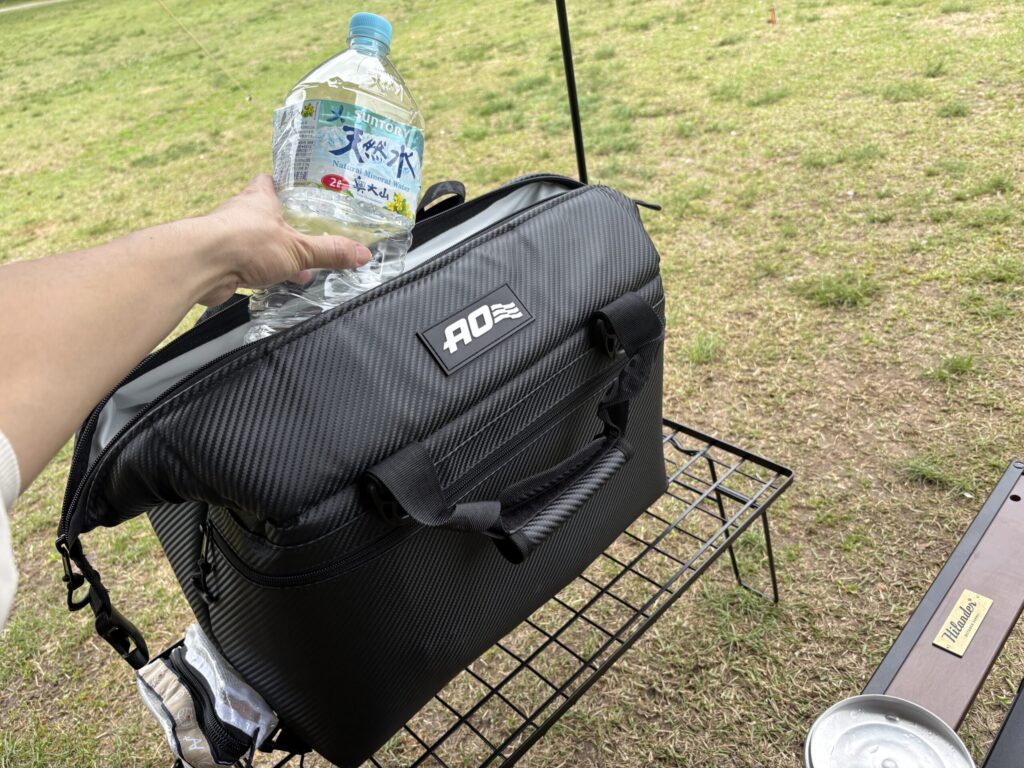 キャンプ　クーラーボックス