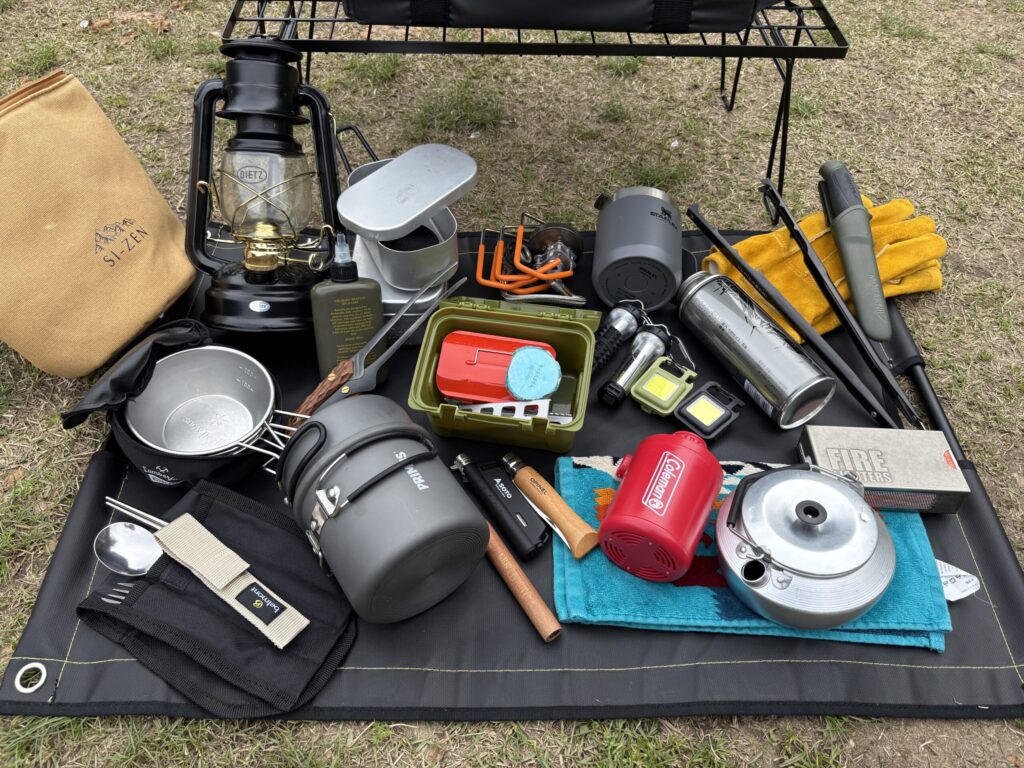 ソロキャンプ　ギア