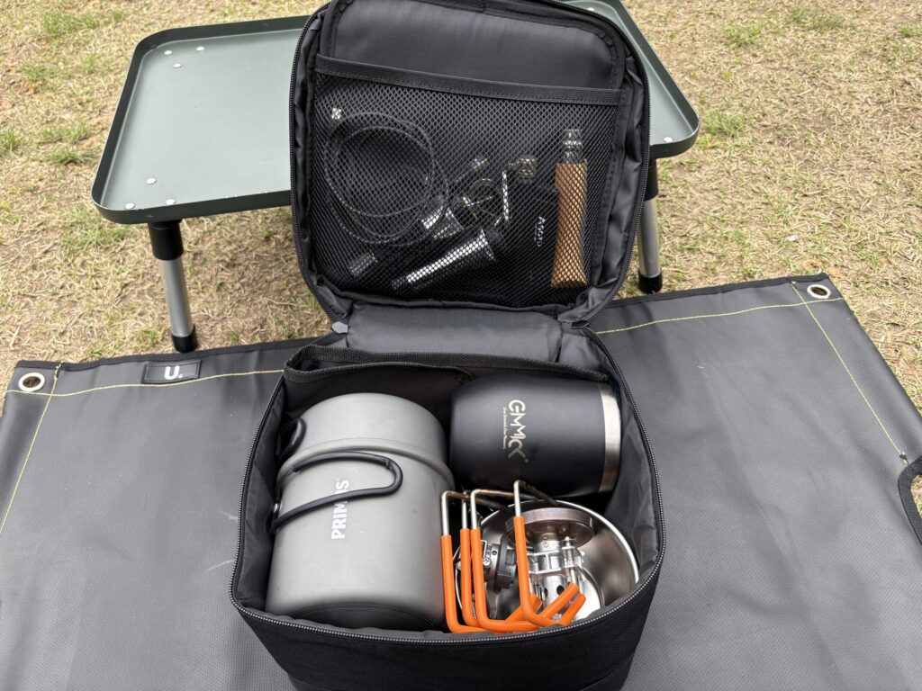 ソロキャンプ　収納