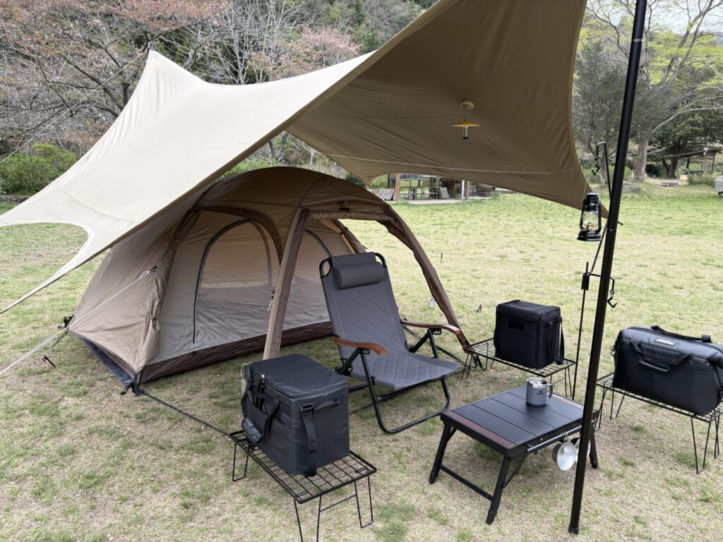 ソロキャンプ　収納　